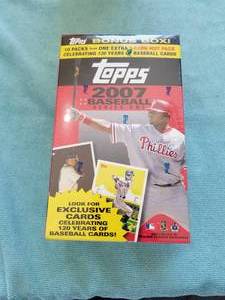 lot 139 image: 2007 Topps Series 1 - 10 packs per box along with exclusive Hot Packs - never opened