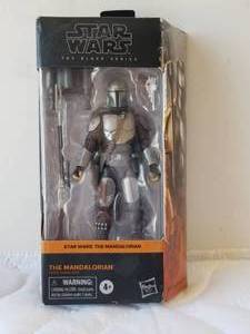 lot 5 image: Star Wars The Mandalorian action figure - unopened box