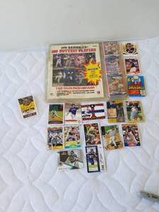 lot 156 image: Selection of football, and baseball cards