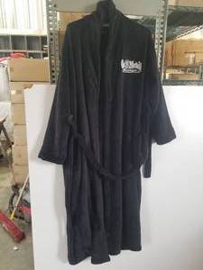 lot 393 image: Gas Monkey black robe