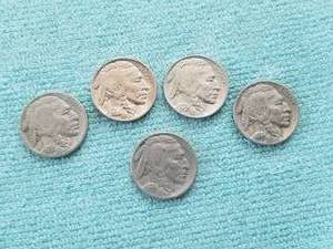 lot 409 image: Selection of Buffalo Nickels - 1936S, 1937(2), 1938D, 1937D