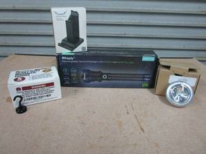 lot 25 image: WHAPLY RECHARGABLE TACTICLE FLASHLIGHT, STICK N CLICK LIGHT, ARESH CHARGING DOCK, 5 pk. HEAVY DUTY MAGNETIC HOOKS