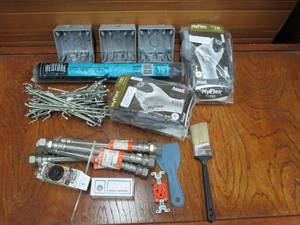 lot 85 image: (2) OPEN PACKS HYFLEX ANSELL PUNCTURE RESISTANT GLOVES, PLASTIC PUTTY KNIFE, PAINT BRUSH, JUNCTION BOXES, OUTLET WIRING DEVICES, CONCRETE TEXTURE ROLLER, 34 QUICK FIX CONNECTORS, METAL STAKES