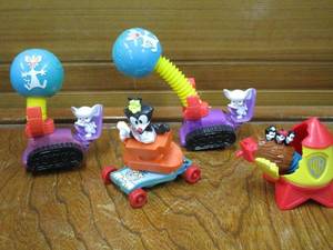 lot 117 image: 1990s ANIMANIACS McDONALDS HAPPY MEAL TOYS