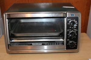 lot 8 image: Black&Decker Toaster Oven