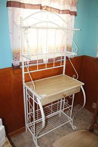 lot 25 image: White Metal Bakers Rack with Wooden Drawer