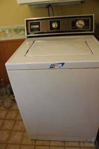 lot 132 image: Montgomery Ward Top Loading Washer