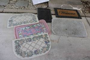 lot 190 image: Welcome Mats and Rugs