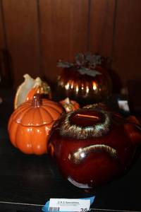 lot 36 image: Home Dcor Ceramic Piggy Bank, Pumpkin Candle Holder, Napkin Holder and Salt and Pepper Shakers