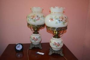 lot 147 image: Pair of Vintage Hurricane Globe Lamps