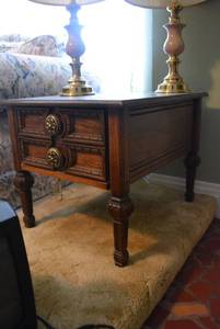 lot 98 image: Vintage Laminate Top Side Table 20.5 W x 26.5 D x 19.5 Tall