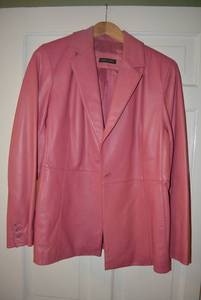 lot 113 image: Valerie Stevens Pink Leather Jacket, no tags