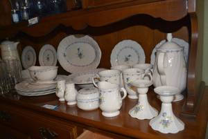 lot 121 image: Large Dish Set stamped Nikko Japan, Blue Polka Dot Trim and Flowers