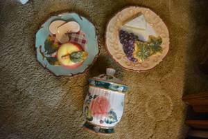 lot 85 image: Ceramic Sculpted Plates and Lidded Small Cannister
