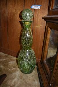 lot 81 image: Green Decorative Glass with Corked Lid, Cracked Glass Design