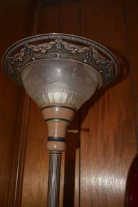 lot 68 image: Torchiere Floor Lamp