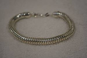 lot 195 image: Sterling Silver mesh bracelet. Lobster clasp. Marked 925. Chromium anti-tarnish finish. 8L