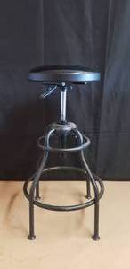 lot 53 image: Pittsburgh Automotive Adjustable Swivel Shop Stool