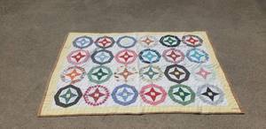 lot 97 image: Handmade Quilt - 51 x 72