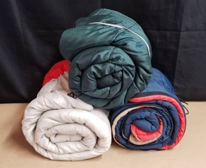 lot 99 image: Lot of 3 Sleeping Bags