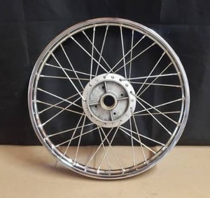 lot 117 image: 1 D.I.D. Motorcycle Rim w Spokes - 17 x 1.40