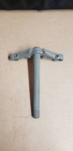 lot 122 image: Honda Front Steering Stem for CT70K1CT70HK1 - Sand Blasted & Primed