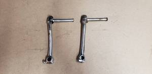 lot 190 image: Lot of 2 Honda SL70 Kick Starter Levers