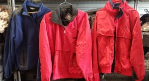 lot 212 image: Lot of 3 Jackets - 2 L, 1 XL