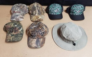 lot 215 image: Lot of 7 Adjustable Hats