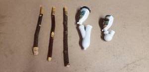 lot 243 image: Lot of 2 German Ceramic Pipes & 3 Grapevines