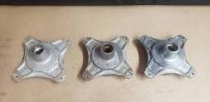 lot 266 image: Lot of 3 Honda CT70Trail 70 Front Hubs