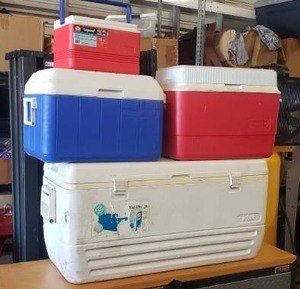 lot 362 image: Lot of 4 Coolers