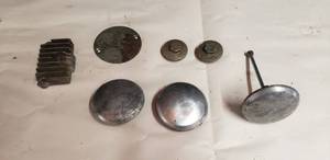 lot 353 image: Honda CT70Trail 70 Cylinder Head Parts