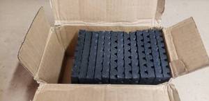 lot 398 image: Box of 5x5 Anti-Slip Rubber Pads