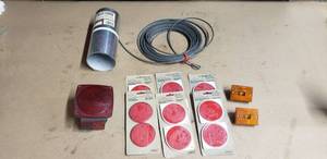 lot 436 image: Lot of Braided Cable, Flashing & Reflectors