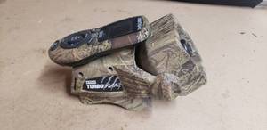 lot 465 image: Primos TurboDogg Predator Call - Model 3755-S