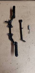 lot 477 image: Honda CT70Trail 70 Foot Peg Assembly Bar w Foot Pegs & Kickstand