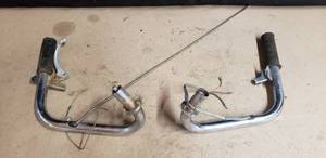 lot 487 image: Set of Honda CT70Trail 70 Handlebars