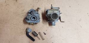 lot 509 image: Honda CT70Trail 70 Carburetor w Extra Parts