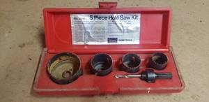 lot 548 image: Craftsman Hole Saw Kit