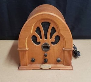 lot 64 image: Philco 95th Anniversary Special Edition Radio