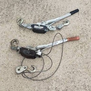 lot 458 image: Lot of 2 Come Along Winches