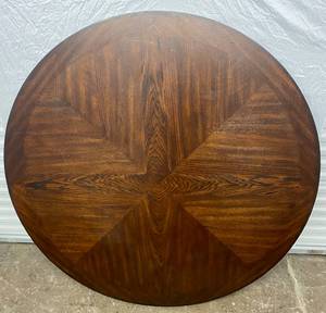 lot 100 image: Wooden Table Top - NO LEGS - 61.75 circumference
