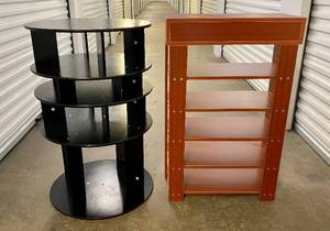 lot 31 image: 2 Wooden Shelves