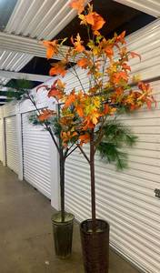 lot 80 image: 2 Artificial Trees