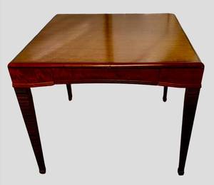 lot 121 image: Writing Table 36 x 36 x 30.5