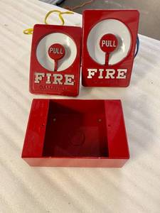 lot 140 image: 2 Gamewell MS-95 Pull Station Fire Alarms