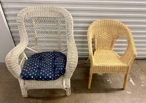 lot 202 image: 2 Wicker Chairs