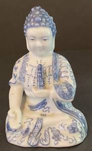 lot 39 image: Asian Blue and White Porcelain Figure