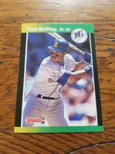 lot 9 image: Ken Griffey Jr 1989 Donruss rookie card